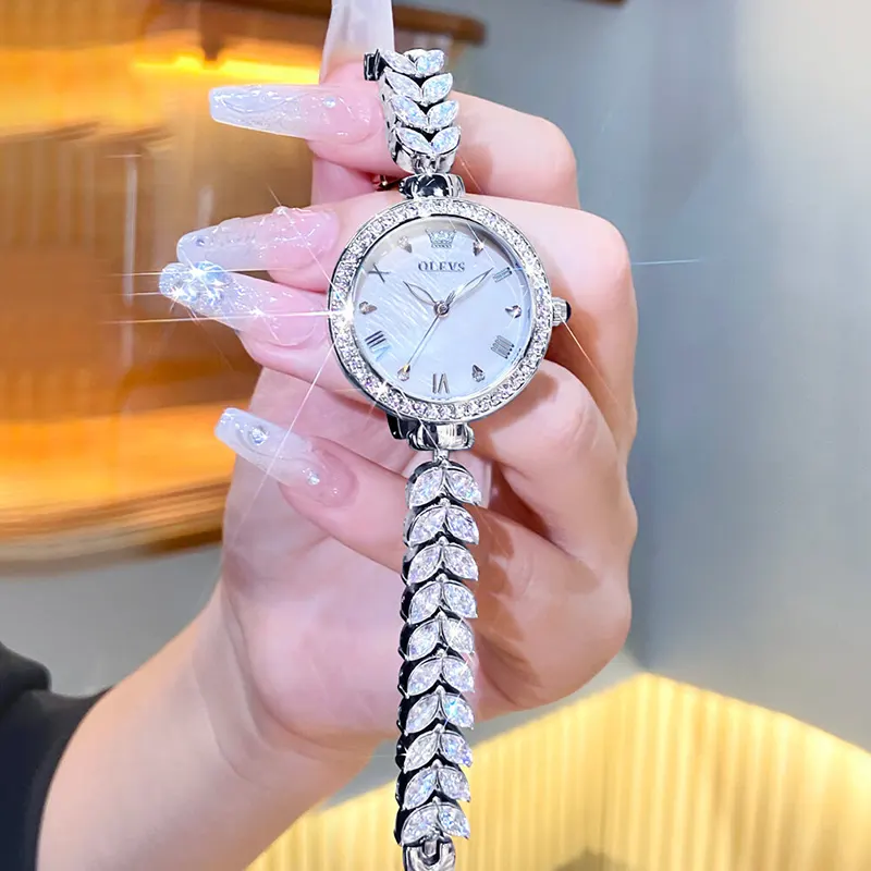 Olevs Luxurious Silver Dial Fashion Ladies Watch- 9971
